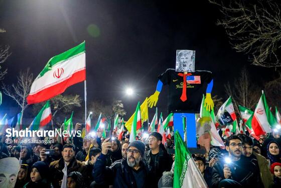 گزارش تصویری | مردم انقلابی در آخرین چهارشنبه سال ۱۴۰۴ در خیابان احمدآباد مشهد