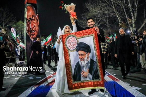 گزارش تصویری | مردم انقلابی در آخرین چهارشنبه سال ۱۴۰۴ در خیابان احمدآباد مشهد