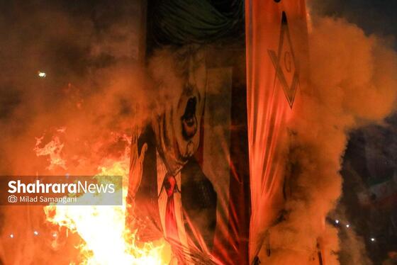 گزارش تصویری | مردم انقلابی در آخرین چهارشنبه سال ۱۴۰۴ در خیابان احمدآباد مشهد