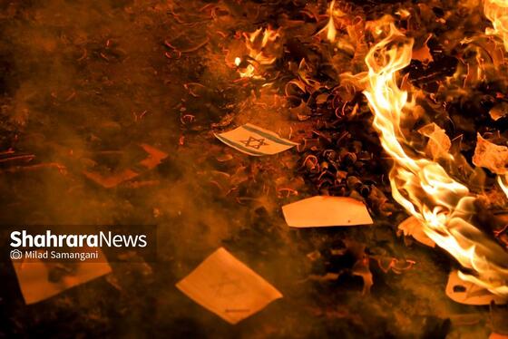 گزارش تصویری | مردم انقلابی در آخرین چهارشنبه سال ۱۴۰۴ در خیابان احمدآباد مشهد