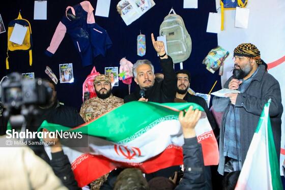 گزارش تصویری | مردم انقلابی در آخرین چهارشنبه سال ۱۴۰۴ در خیابان احمدآباد مشهد