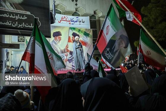 گزارش تصویری | هجدهمین شب حضور مردم مشهد در خیابان‌های شهر