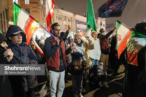 گزارش تصویری | هجدهمین شب حضور مردم مشهد در خیابان‌های شهر