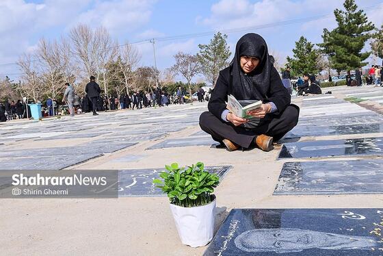 گزارش تصویری | زیارت اهل قبور در آخرین پنجشنبه سال