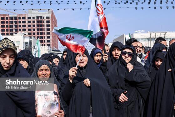 گزارش تصویری | تشییع پیکر مطهر ۶ شهید ناوهای دنا و جماران در مشهد