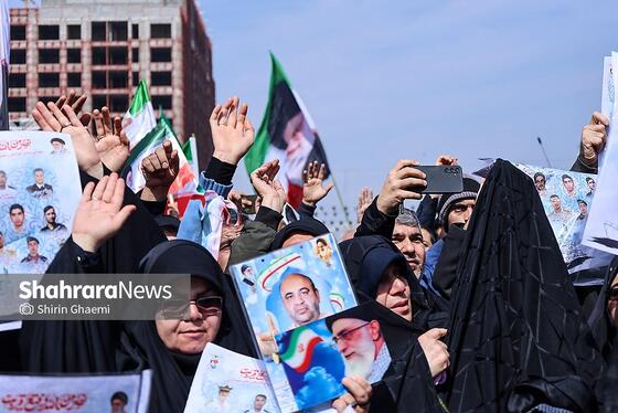 گزارش تصویری | تشییع پیکر مطهر ۶ شهید ناوهای دنا و جماران در مشهد