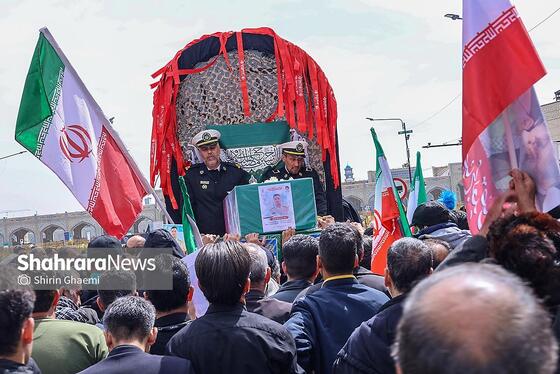 گزارش تصویری | تشییع پیکر مطهر ۶ شهید ناوهای دنا و جماران در مشهد