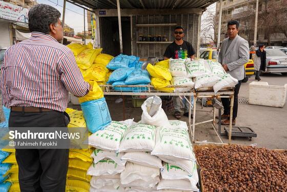 گزارش تصویری | حال‌وهوای بازار خریدهای نوروزی با حضور مردم مشهد
