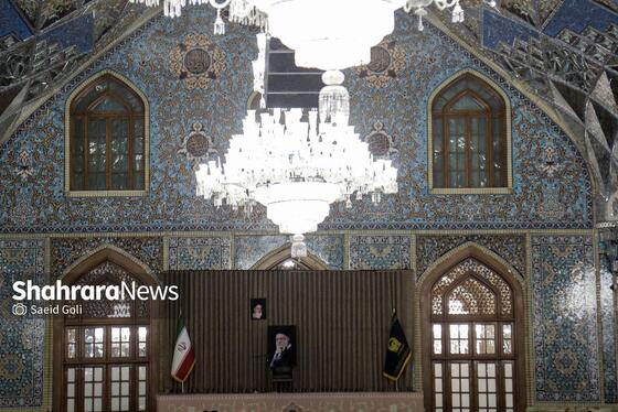 گزارش تصویری | تحویل سال نو با حضور پرشور مردم در حرم مطهر رضوی