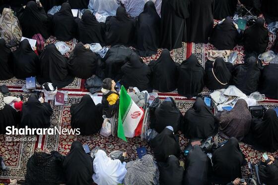 گزارش تصویری | تحویل سال نو با حضور پرشور مردم در حرم مطهر رضوی