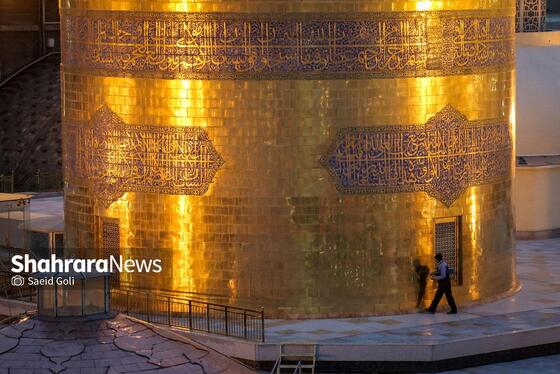 گزارش تصویری | تحویل سال نو با حضور پرشور مردم در حرم مطهر رضوی