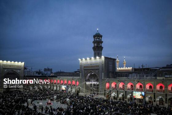 گزارش تصویری | تحویل سال نو با حضور پرشور مردم در حرم مطهر رضوی