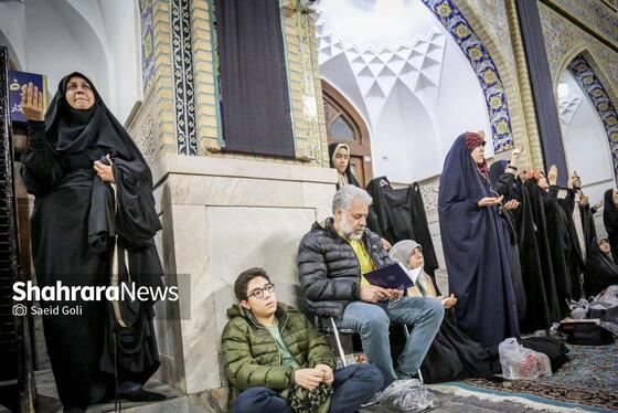 گزارش تصویری | تحویل سال نو با حضور پرشور مردم در حرم مطهر رضوی