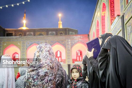 گزارش تصویری | تحویل سال نو با حضور پرشور مردم در حرم مطهر رضوی