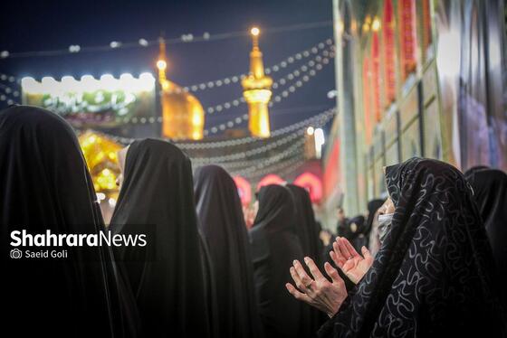 گزارش تصویری | تحویل سال نو با حضور پرشور مردم در حرم مطهر رضوی