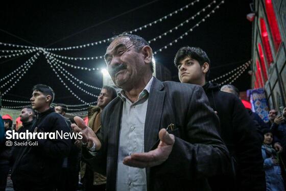 گزارش تصویری | تحویل سال نو با حضور پرشور مردم در حرم مطهر رضوی