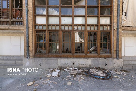 گزارش تصویری | خسارات ناشی از تجاوز هوایی آمریکایی صهیونی به عمارت تاریخی رکیب‌خانه اصفهان