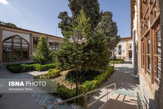 گزارش تصویری | خسارات ناشی از تجاوز هوایی آمریکایی صهیونی به عمارت تاریخی رکیب‌خانه اصفهان