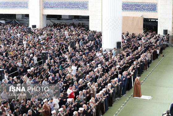 آن یار سفر کرده | اقامه نماز عید سعید فطر به امامت مقام معظم رهبری (۱۱ فروردین ۱۴۰۴)