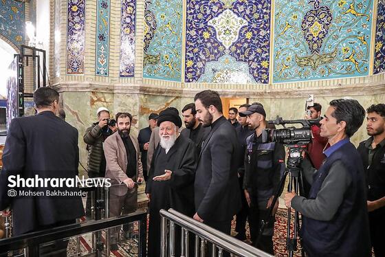 گزارش تصویری | اقامه نماز عید فطر در حرم مطهر امام رضا (ع)