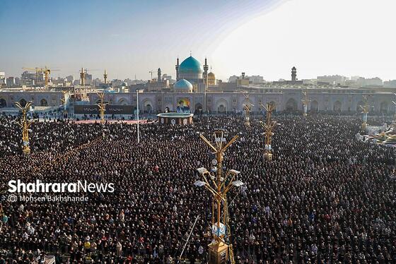 گزارش تصویری | اقامه نماز عید فطر در حرم مطهر امام رضا (ع)