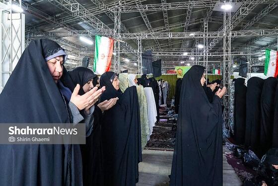گزارش تصویری | اقامه نماز عید فطر در آرامستان بهشت رضا (ع) مشهد