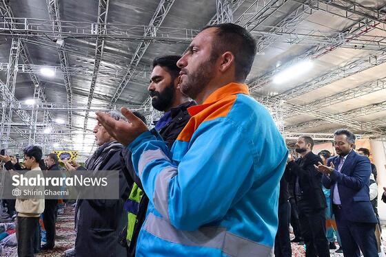 گزارش تصویری | اقامه نماز عید فطر در آرامستان بهشت رضا (ع) مشهد