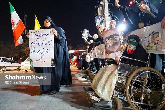 گزارش تصویری | حضور مردم مشهد در خیابان‌های شهر 
(3 فروردین ۱۴۰۵)