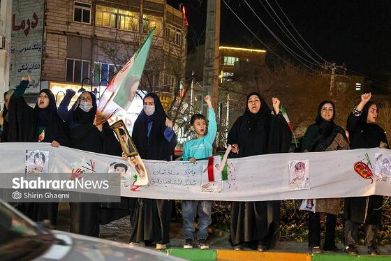 گزارش تصویری | حضور مردم مشهد در خیابان‌های شهر 
(3 فروردین ۱۴۰۵)