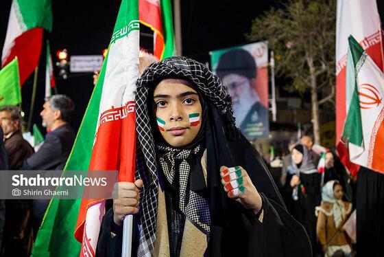 گزارش تصویری | حضور مردم مشهد در خیابان‌های شهر 
(3 فروردین ۱۴۰۵)