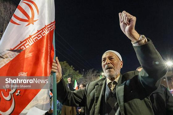 گزارش تصویری | حضور مردم مشهد در خیابان‌های شهر 
(3 فروردین ۱۴۰۵)