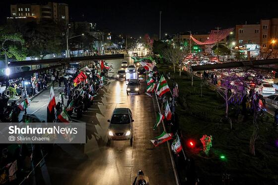 گزارش تصویری | حضور مردم مشهد در خیابان‌های شهر 
(3 فروردین ۱۴۰۵)