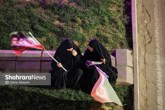 گزارش تصویری | حضور مردم مشهد در خیابان‌های شهر 
(3 فروردین ۱۴۰۵)