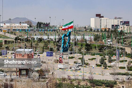 گزارش تصویری | المان‌های نوروزی در خیابان‌های مشهد ۱۴۰۵