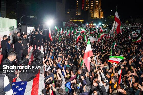 گزارش تصویری | اجتماع به عشق وطن