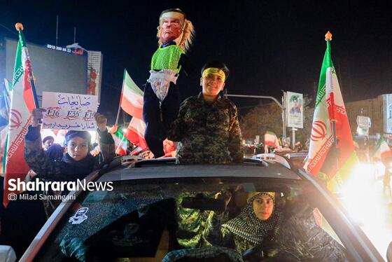 گزارش تصویری | حضور مردم مشهد در خیابان‌های شهر (۵ فروردین ۱۴۰۵)