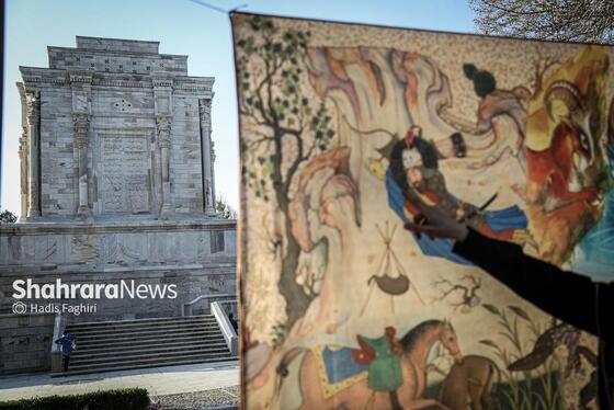 گزارش تصویری | حضور مسافران نوروزی در آرامگاه فردوسی در نوروز ۱۴۰۵