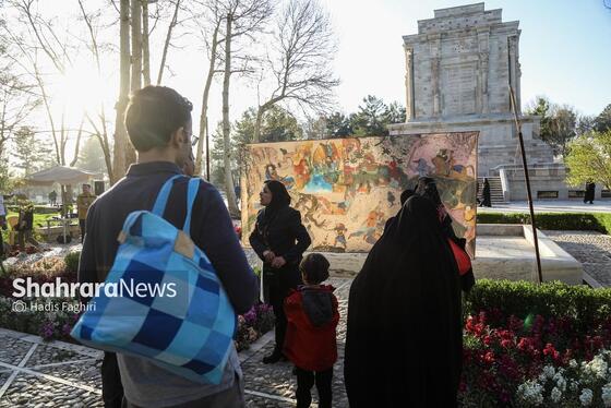گزارش تصویری | حضور مسافران نوروزی در آرامگاه فردوسی در نوروز ۱۴۰۵