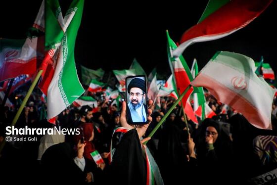 حضور مردم مشهد در بیست و ششمین شب از حماسه ملی علیه دشمنان ایران(۶ فروردین ۱۴۰۵)