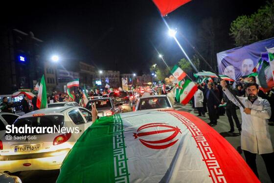 حضور مردم مشهد در بیست و ششمین شب از حماسه ملی علیه دشمنان ایران(۶ فروردین ۱۴۰۵)