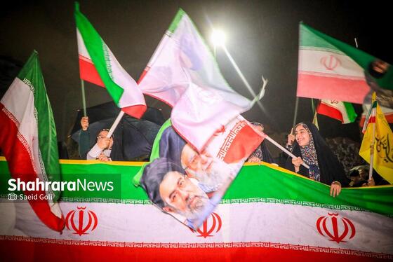 گزارش تصویری | بیست و هفتمین شب حضور حماسی مردم در شب بارانی مشهد (۷ فروردین ۱۴۰۵)