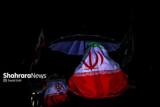 گزارش تصویری | بیست و هفتمین شب حضور حماسی مردم در شب بارانی مشهد (۷ فروردین ۱۴۰۵)