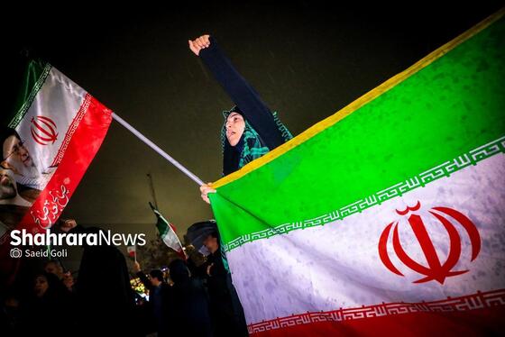 گزارش تصویری | بیست و هفتمین شب حضور حماسی مردم در شب بارانی مشهد (۷ فروردین ۱۴۰۵)