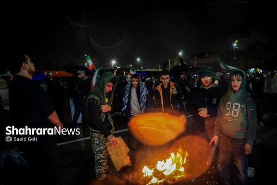 گزارش تصویری | بیست و هفتمین شب حضور حماسی مردم در شب بارانی مشهد (۷ فروردین ۱۴۰۵)