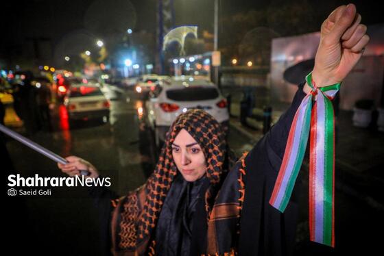 گزارش تصویری | بیست و هفتمین شب حضور حماسی مردم در شب بارانی مشهد (۷ فروردین ۱۴۰۵)