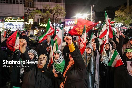 گزارش تصویری | بیست و هفتمین شب حضور حماسی مردم در شب بارانی مشهد ۲ (۷ فروردین ۱۴۰۵)