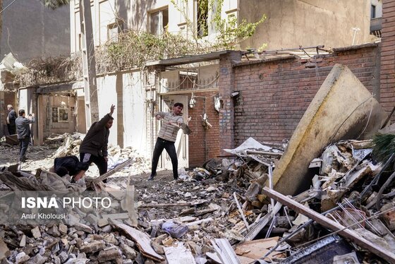 گزارش تصویری | باز هم مناطق مسکونی باز هم غیر نظامیان بی‌گناه هدف تجاوز آمریکایی و صهیونیستی قرار گرفتند