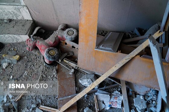 گزارش تصویری | باز هم مناطق مسکونی باز هم غیر نظامیان بی‌گناه هدف تجاوز آمریکایی و صهیونیستی قرار گرفتند