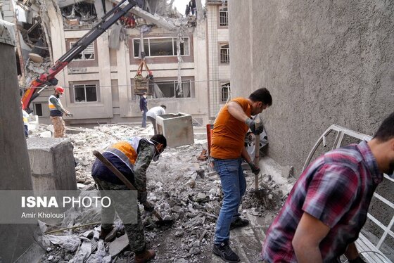 گزارش تصویری | باز هم مناطق مسکونی باز هم غیر نظامیان بی‌گناه هدف تجاوز آمریکایی و صهیونیستی قرار گرفتند