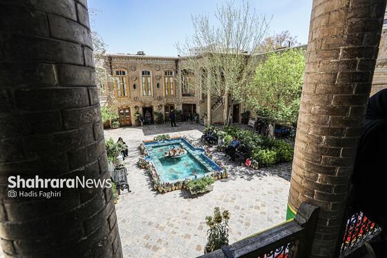 گزارش تصویری | مسافران نوروزی در خانه داروغه مشهد